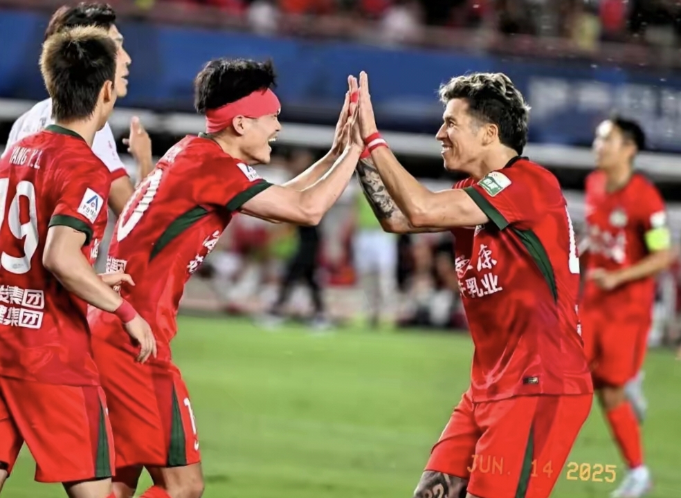 赛后突围战来临，新疆广汇围绕中超回应争议，赛场秩序良好，赛季目标并未改变的简单介绍华体会体育